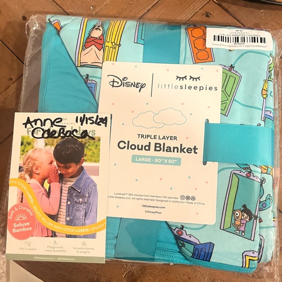 Little Sleepies Disney Monsters, Inc. Scream Team Cloud Blanket - Picture 1 of 1